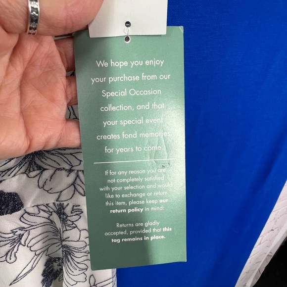 NWT |•J. TAYLOR•| Special Occasion Ivory w/ Metallic Navy Embroider Floral Dress - Picture 10 of 10